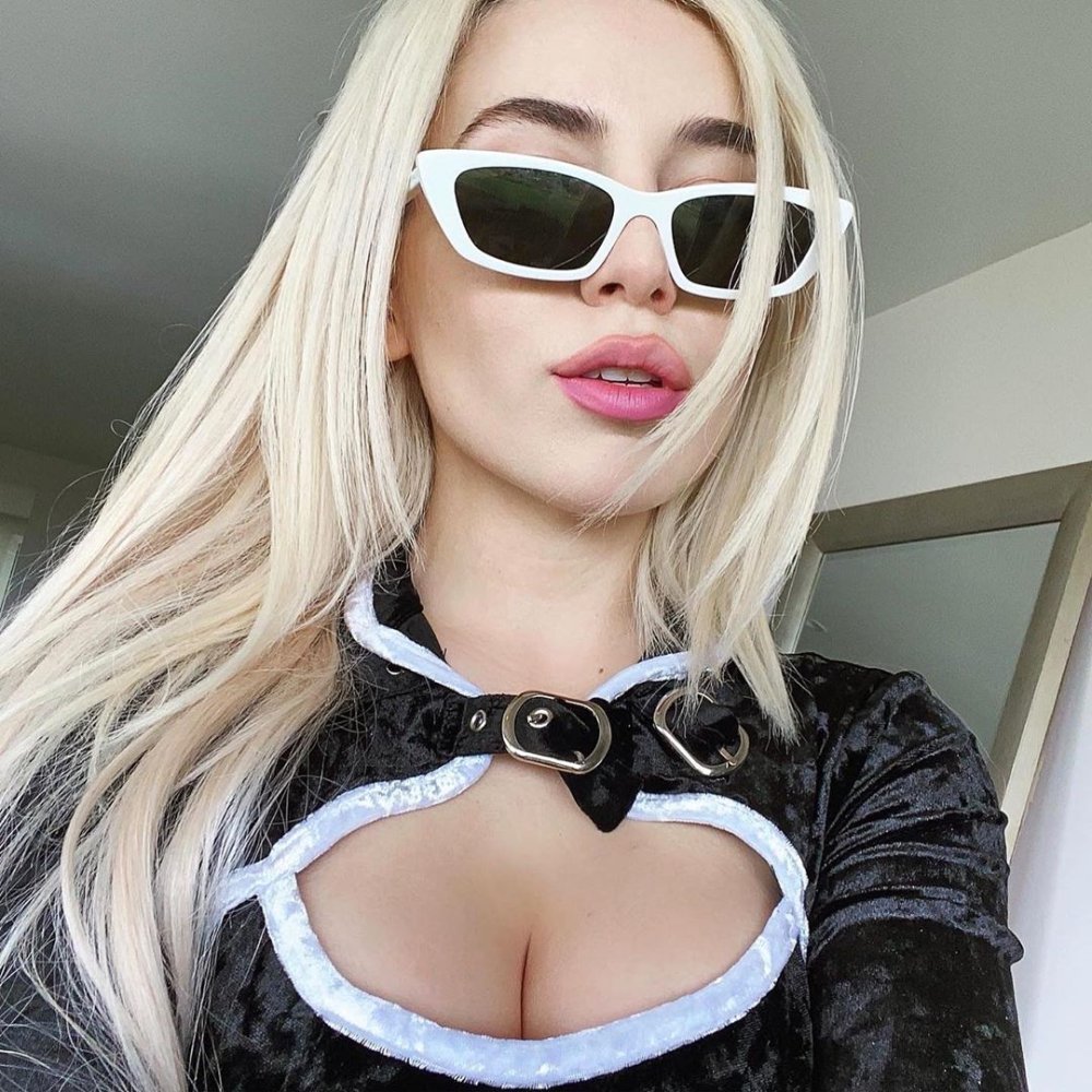 Ava Max
