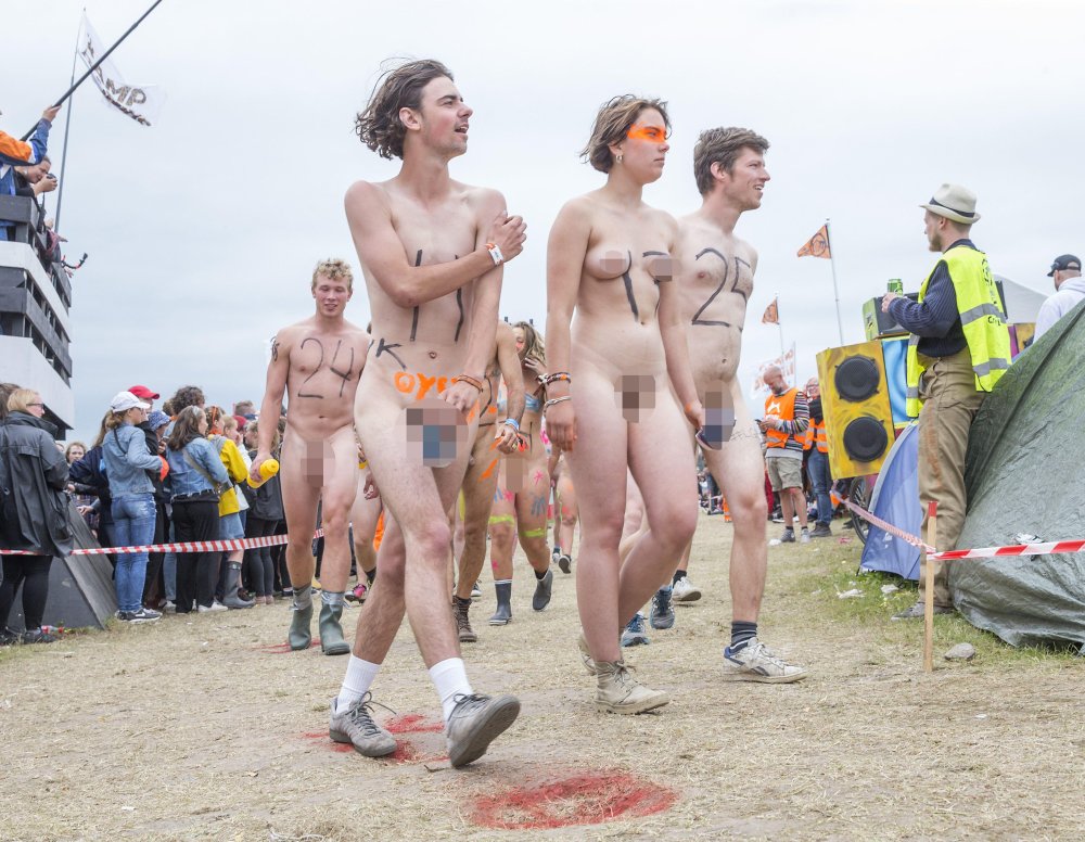 Jaana Linnéa Tervo Nude Roskilde Festivalen