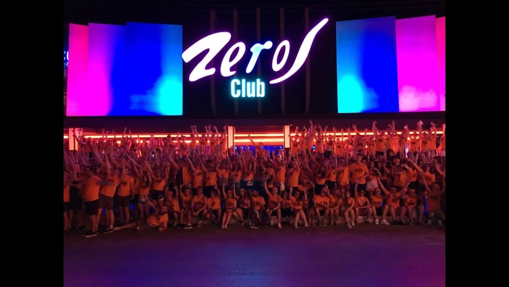 Male Strip Bar Photos