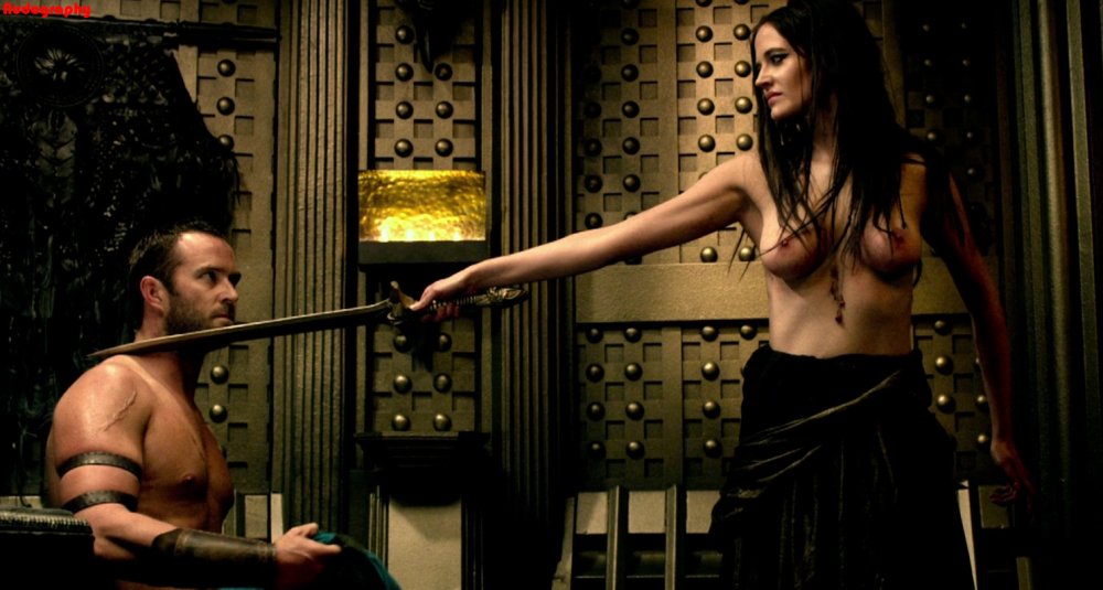 Eva Green 300 Spartans bed scene