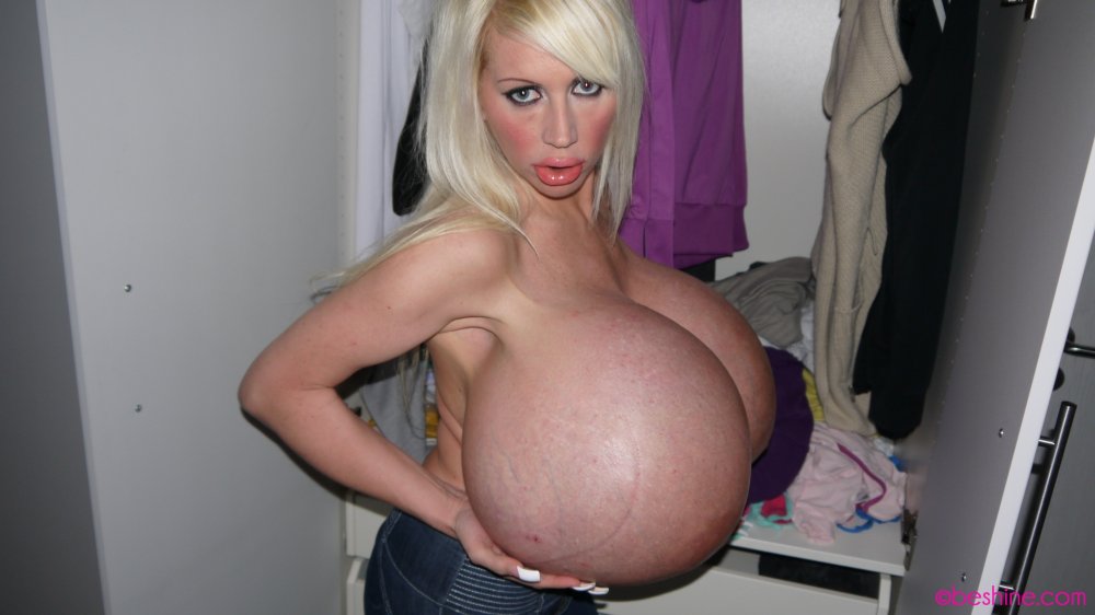 Beshine with huge tits 100 meters in small clothes