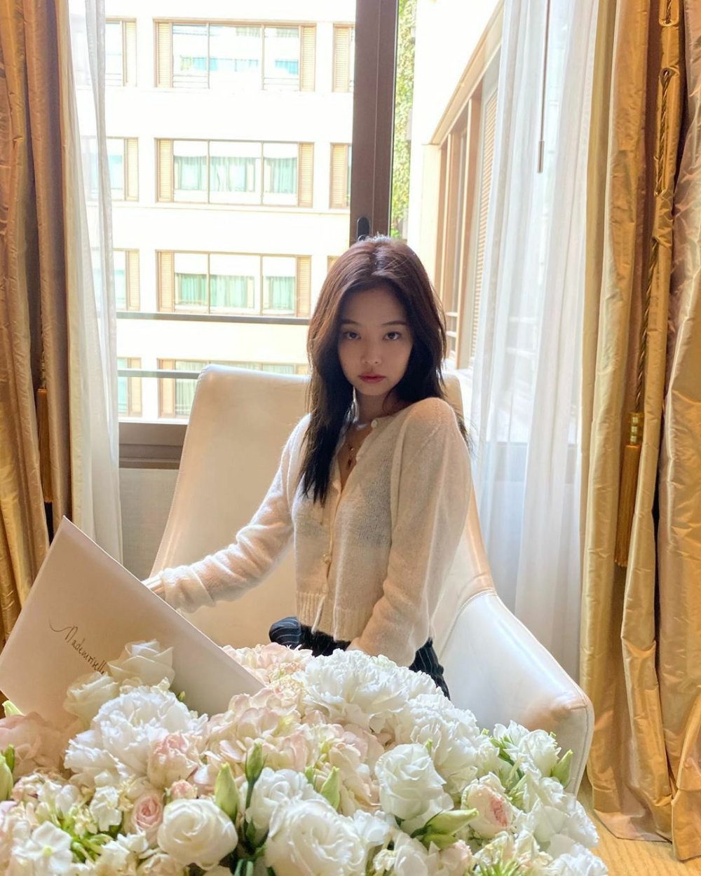 Jennie Kim Calvin Klein