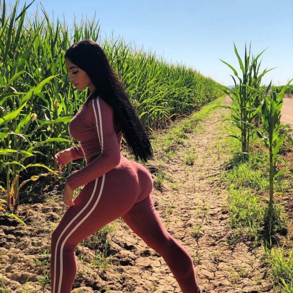 Jailyne OJeda 2021