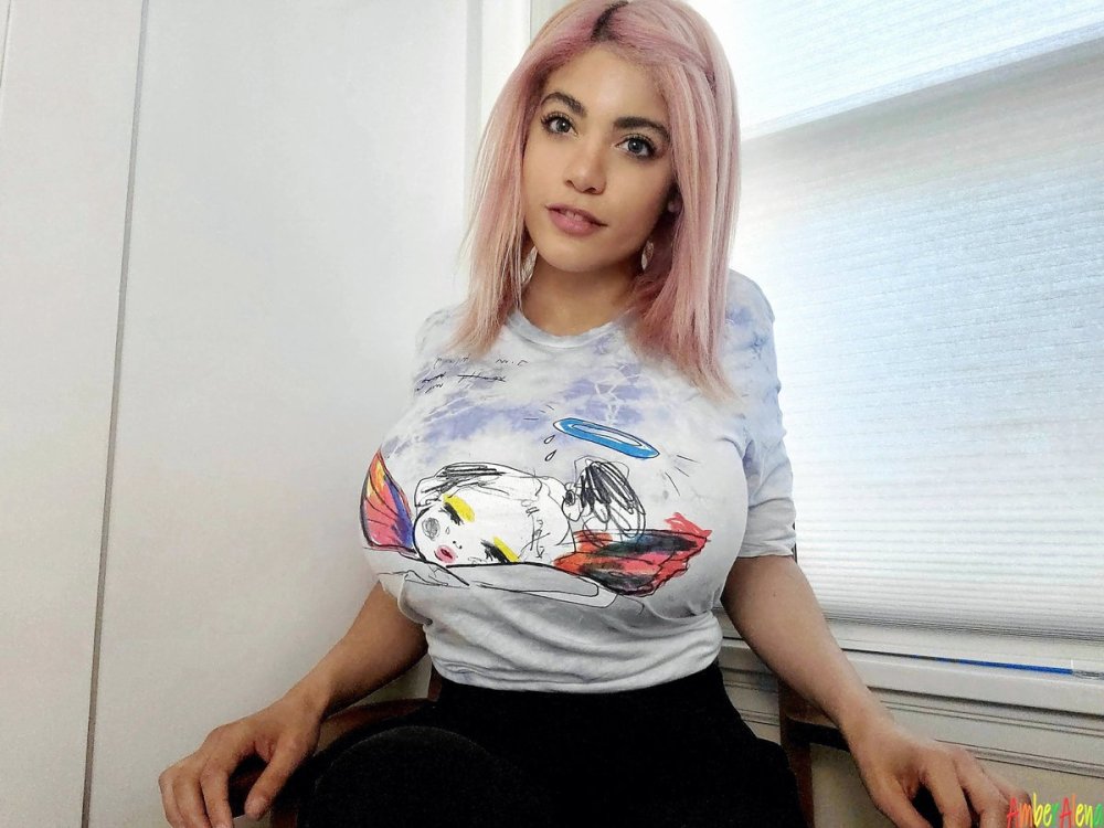 BRUZZER 2020 Amber Alena