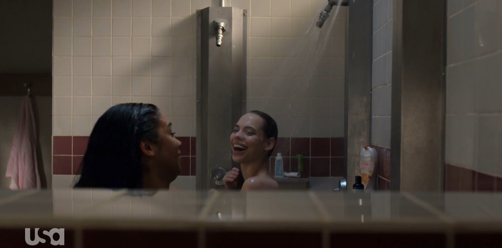 Willa Fitzgerald Shower Scene Reacher