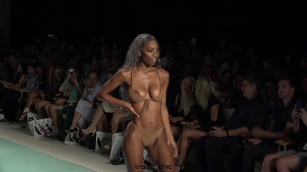 Miami Naked Mod show