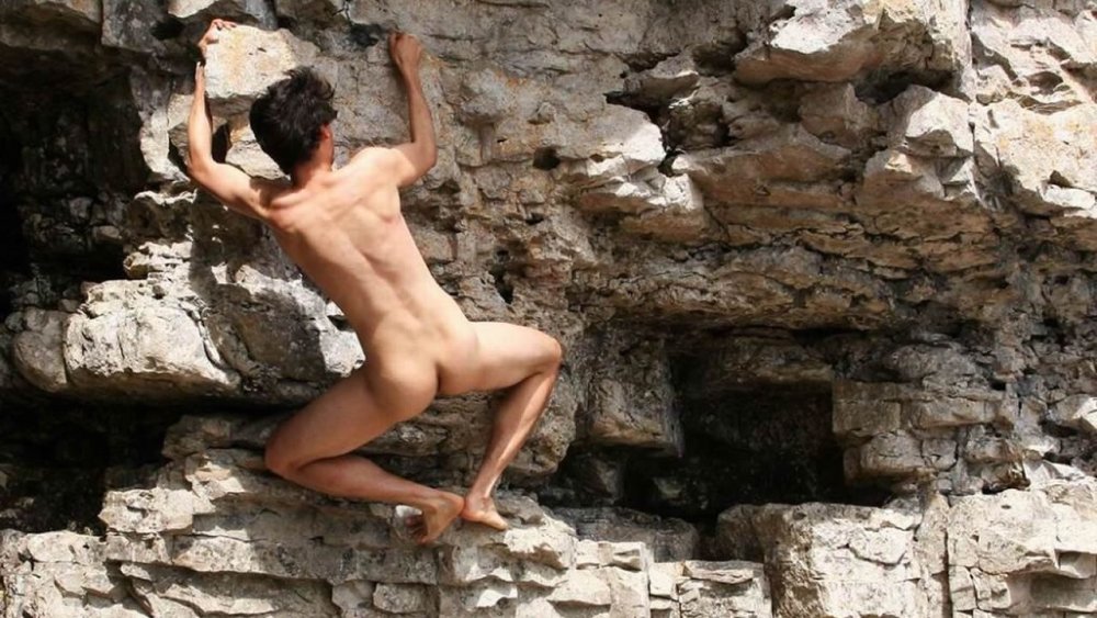 Naked women military personnel
