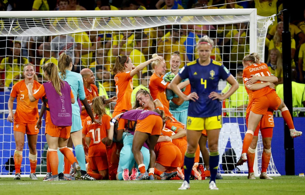 Wallpaper with Holland football player