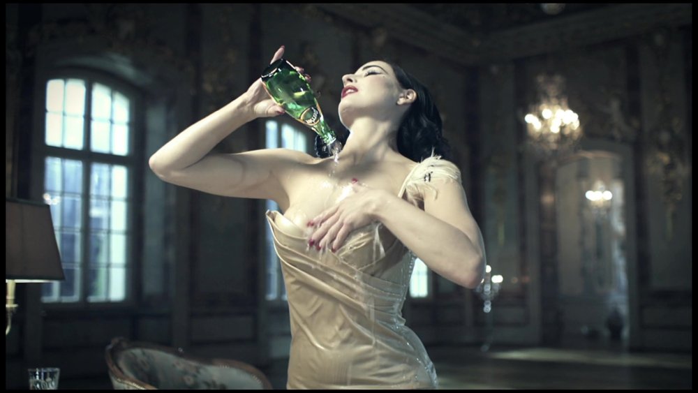 Dita von Tiz in full height