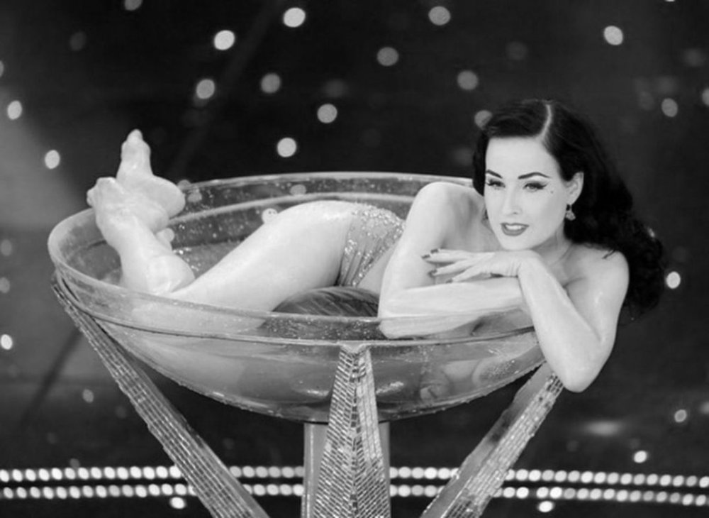 Dita von Tiz photo shoot