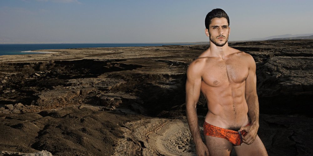 Naked women and naked men
