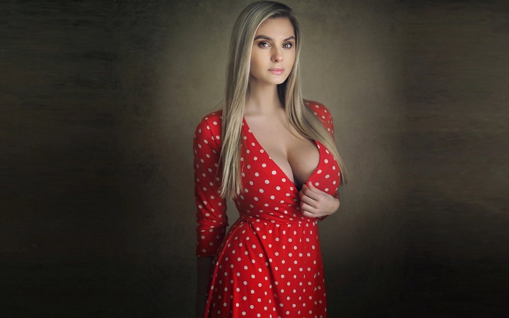 Adrienne Levai