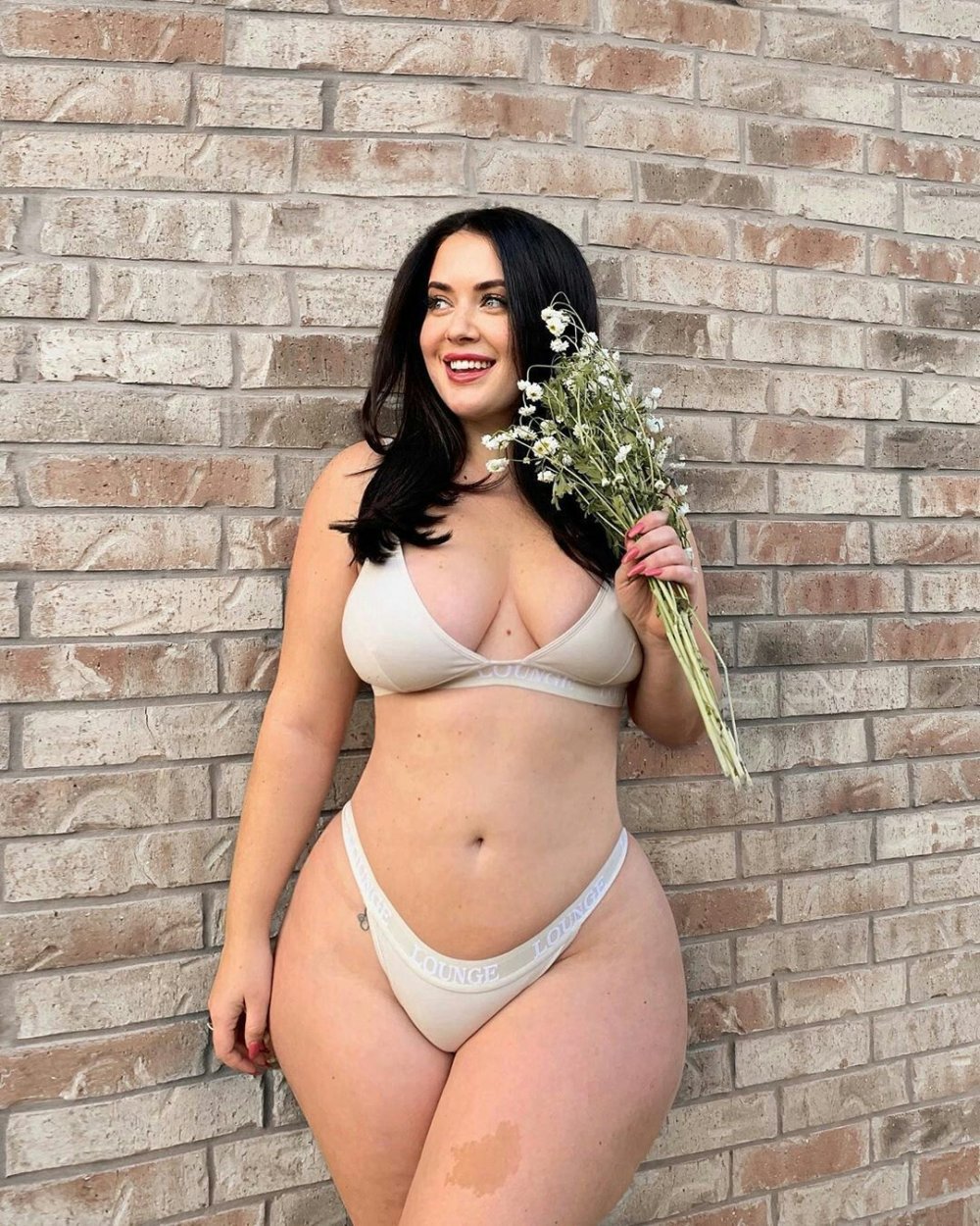 Holly Lua Model Plus