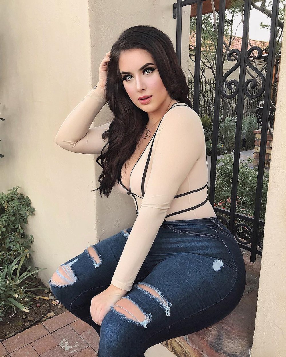 Holly Luyah