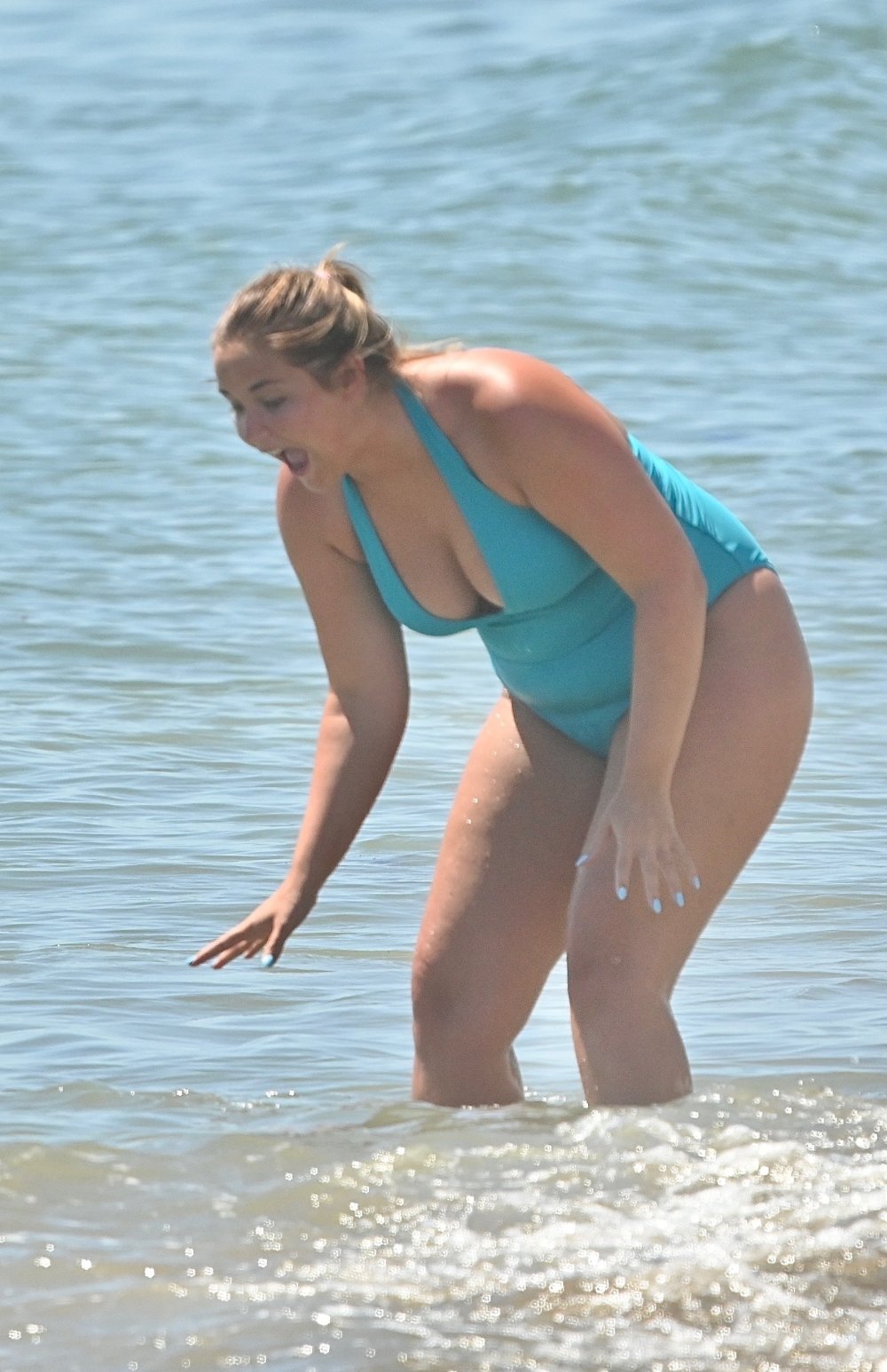Davis Phillis hot photos