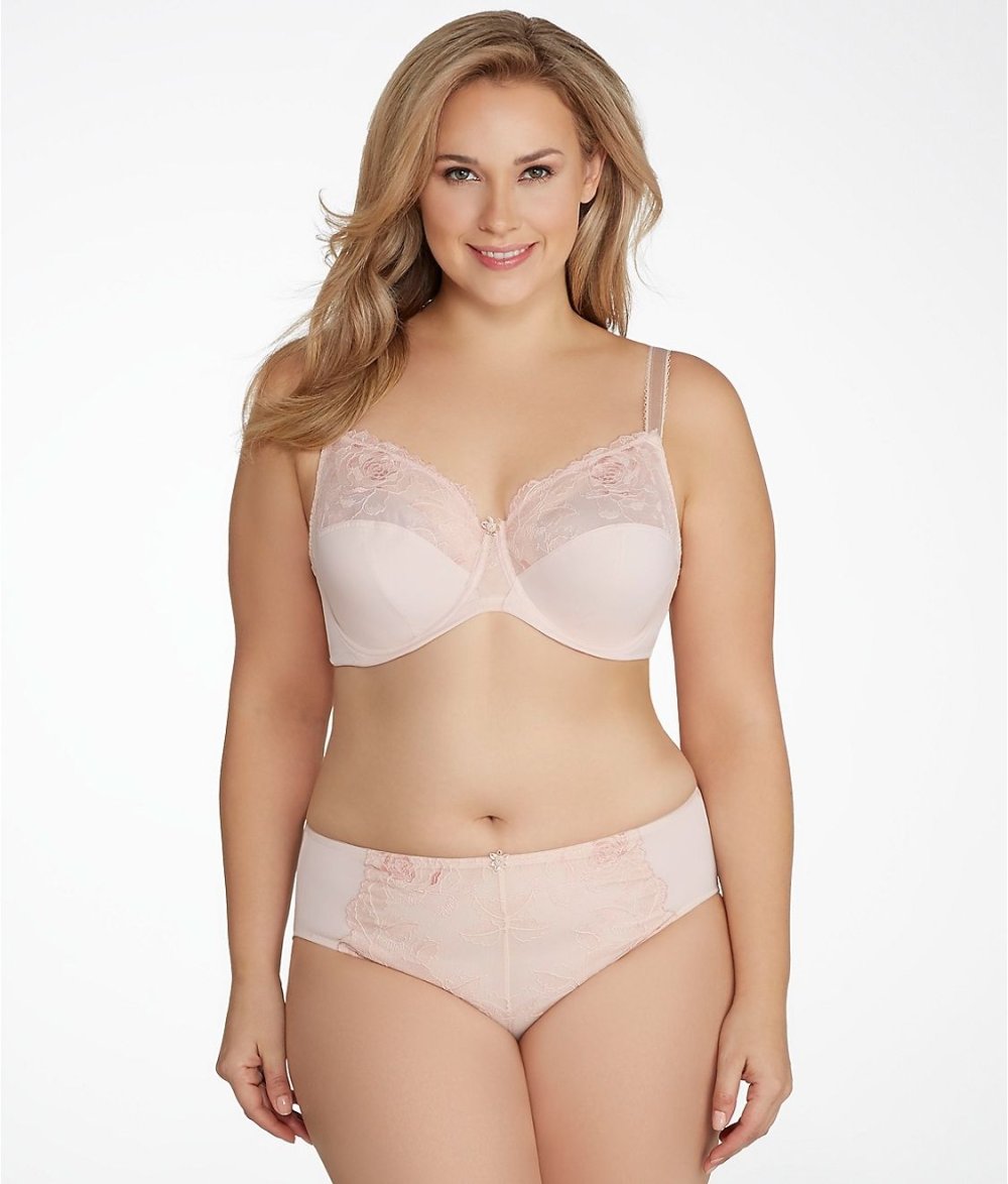 Shirley Hollywood Plus Saiz Model