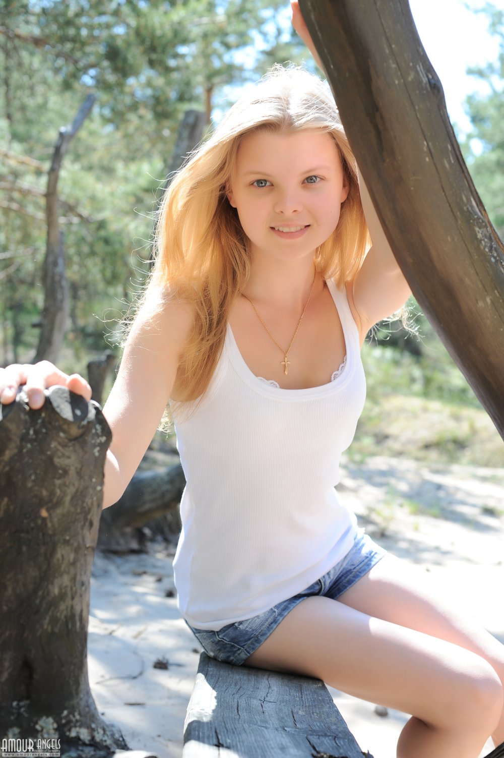 EVA Strawberry actress