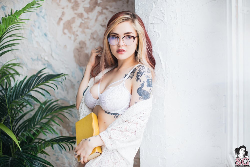 Alenagzhel Suicide Girls