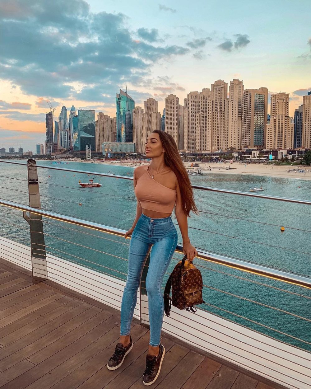 Anyuta Paradise Anna Kharahasheva