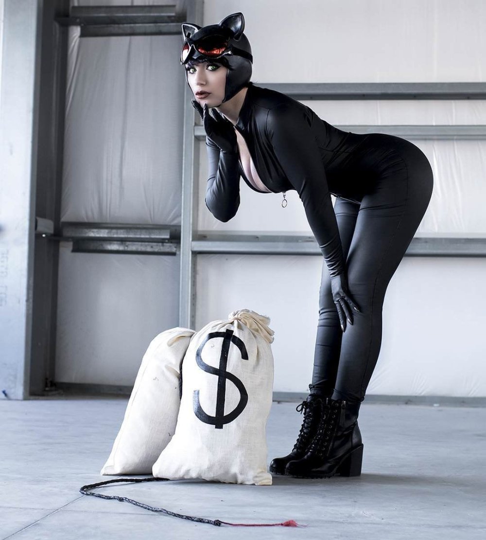 Selina Kyle woman-cat +18