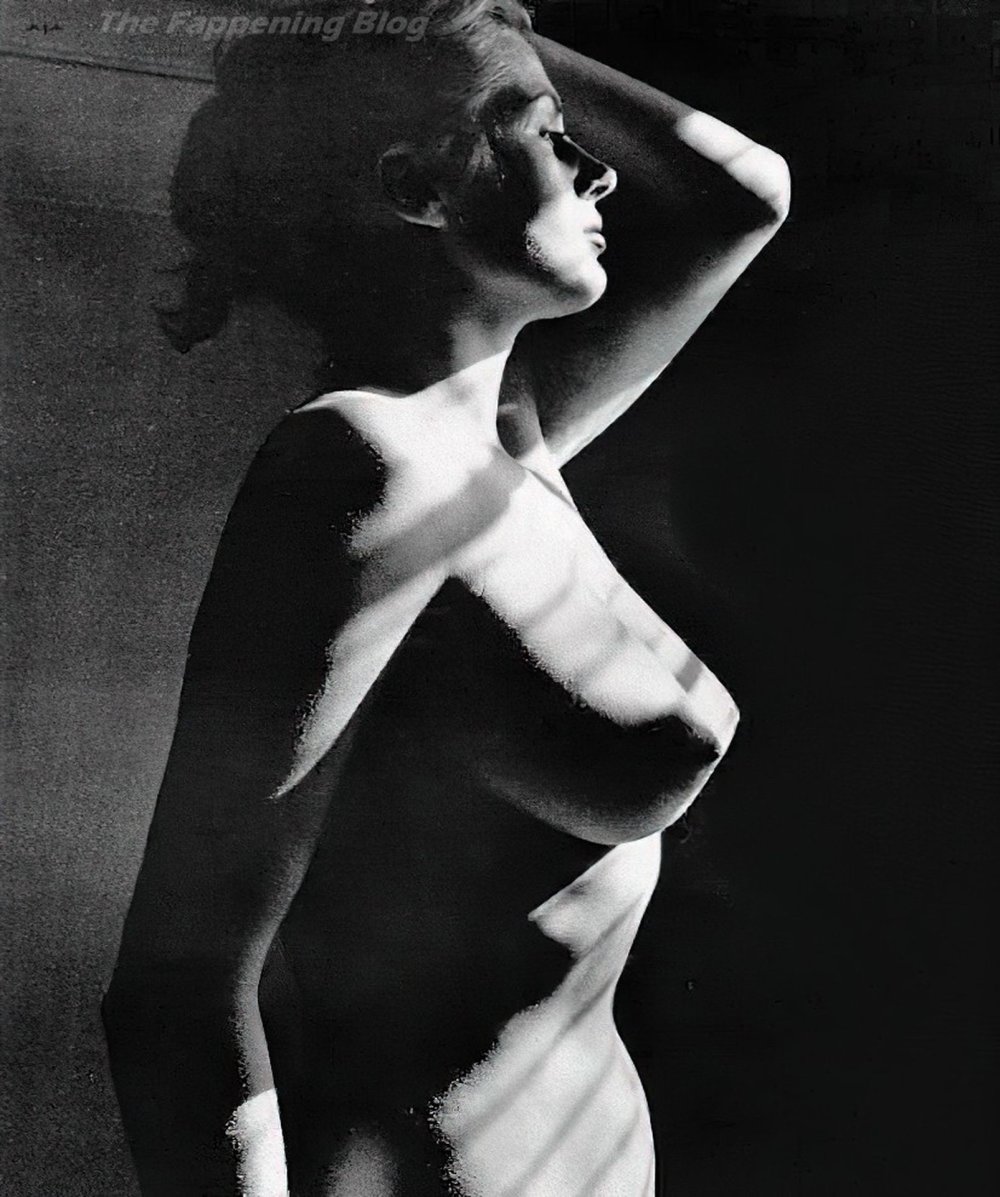Nora Ekberg Naked Singer