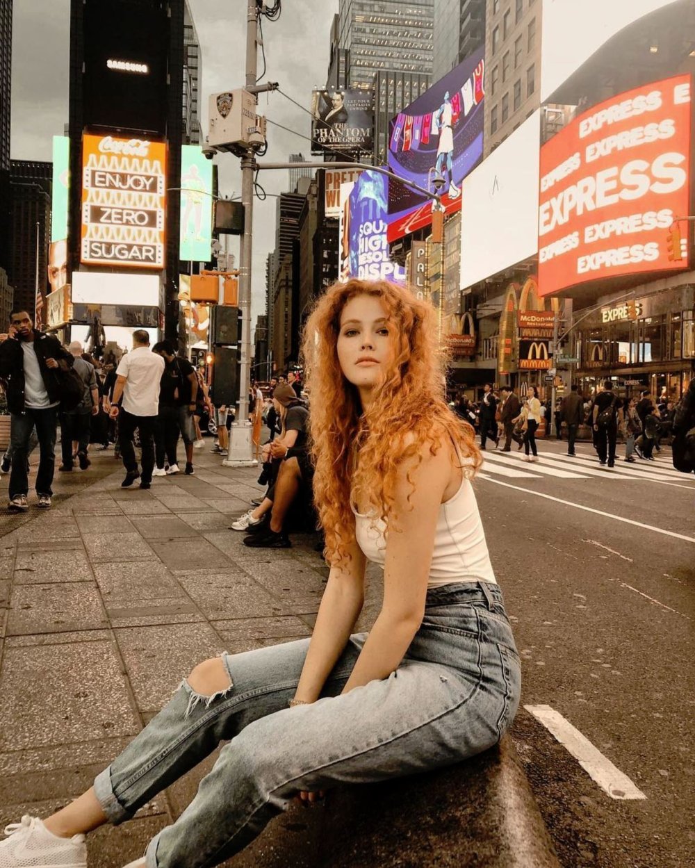 Instagram Ashley model