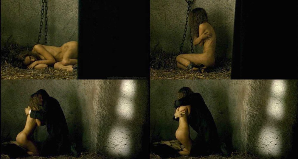 Natalie Portman ghosts Goya Naked
