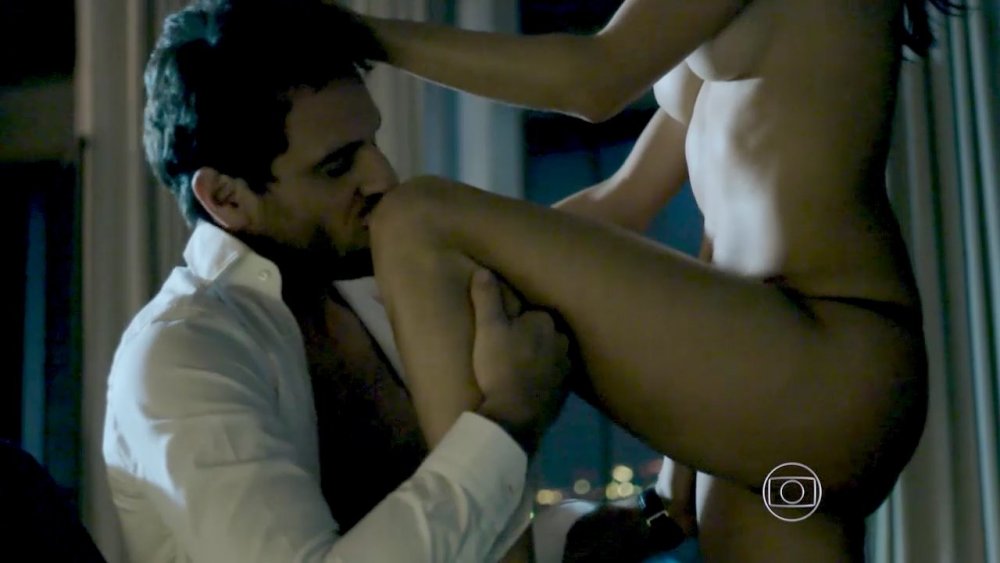 Alessandra Ambrosio naked
