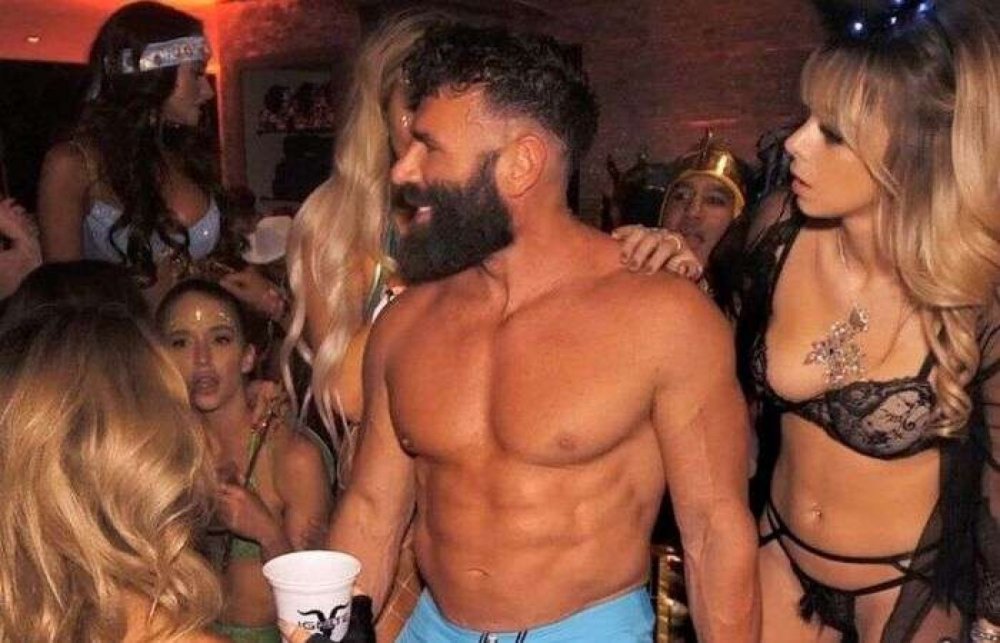 Dan Bilzerian +18