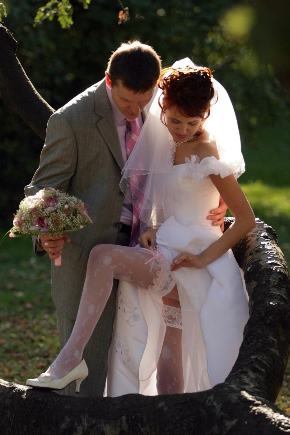 Bride sexy wedding dress