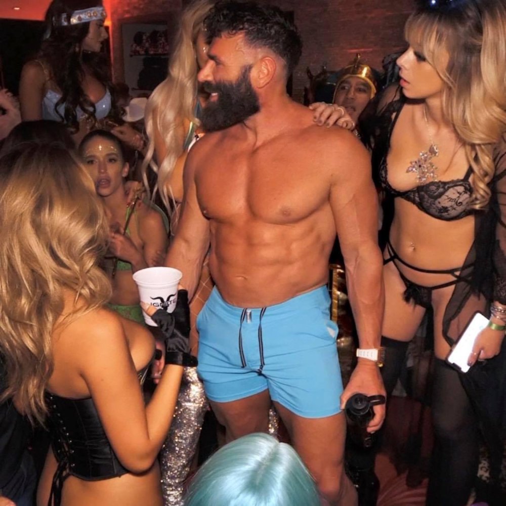 Dan Bilzerian with naked chicks