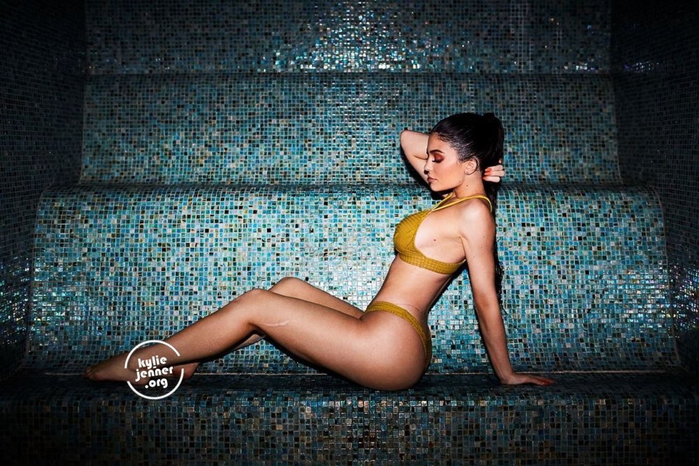 Kylie Jenner Naked without clothes