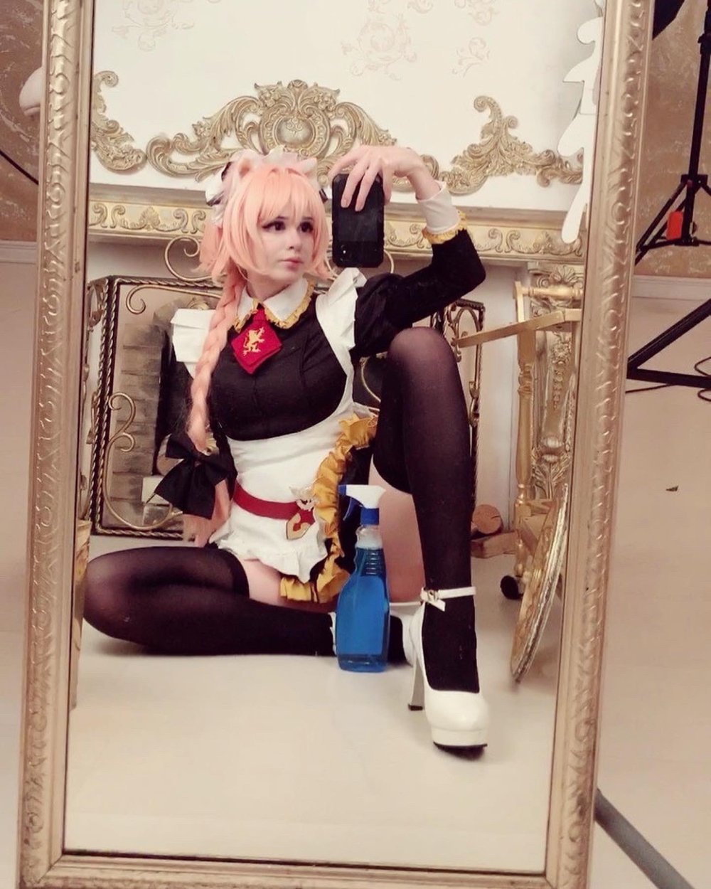 Fraulein.milk drain Patron