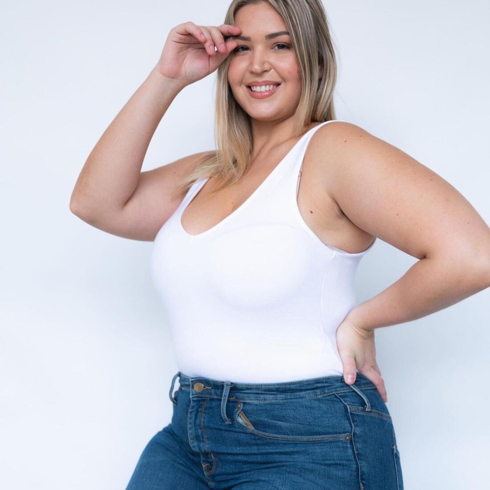 Vitoria Almeida plus saz