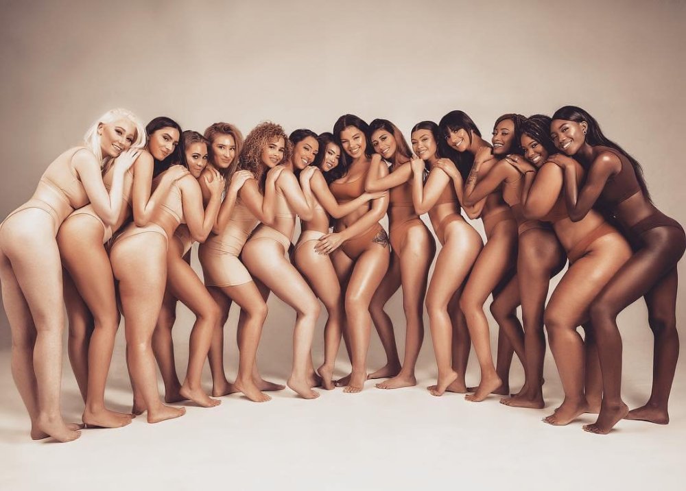 Many beautiful naked women