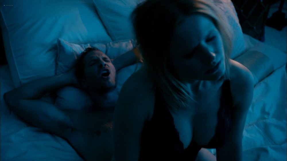 Actress Kristen Wig Nude
