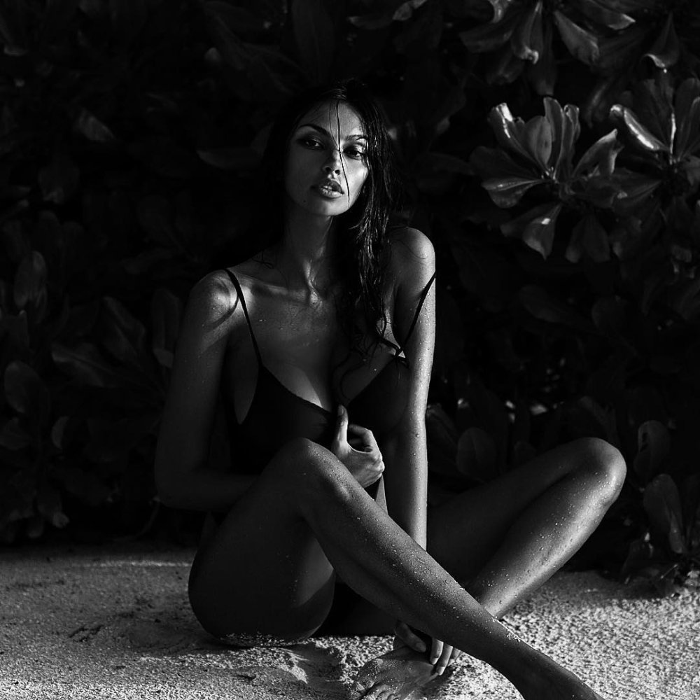 Madalina Diana Genor Youth