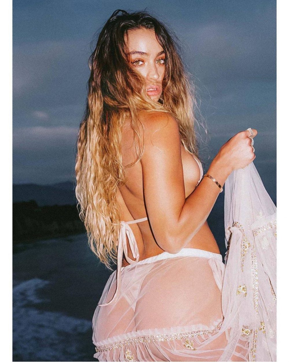 Summer Ray (Sommer Ray) Naked