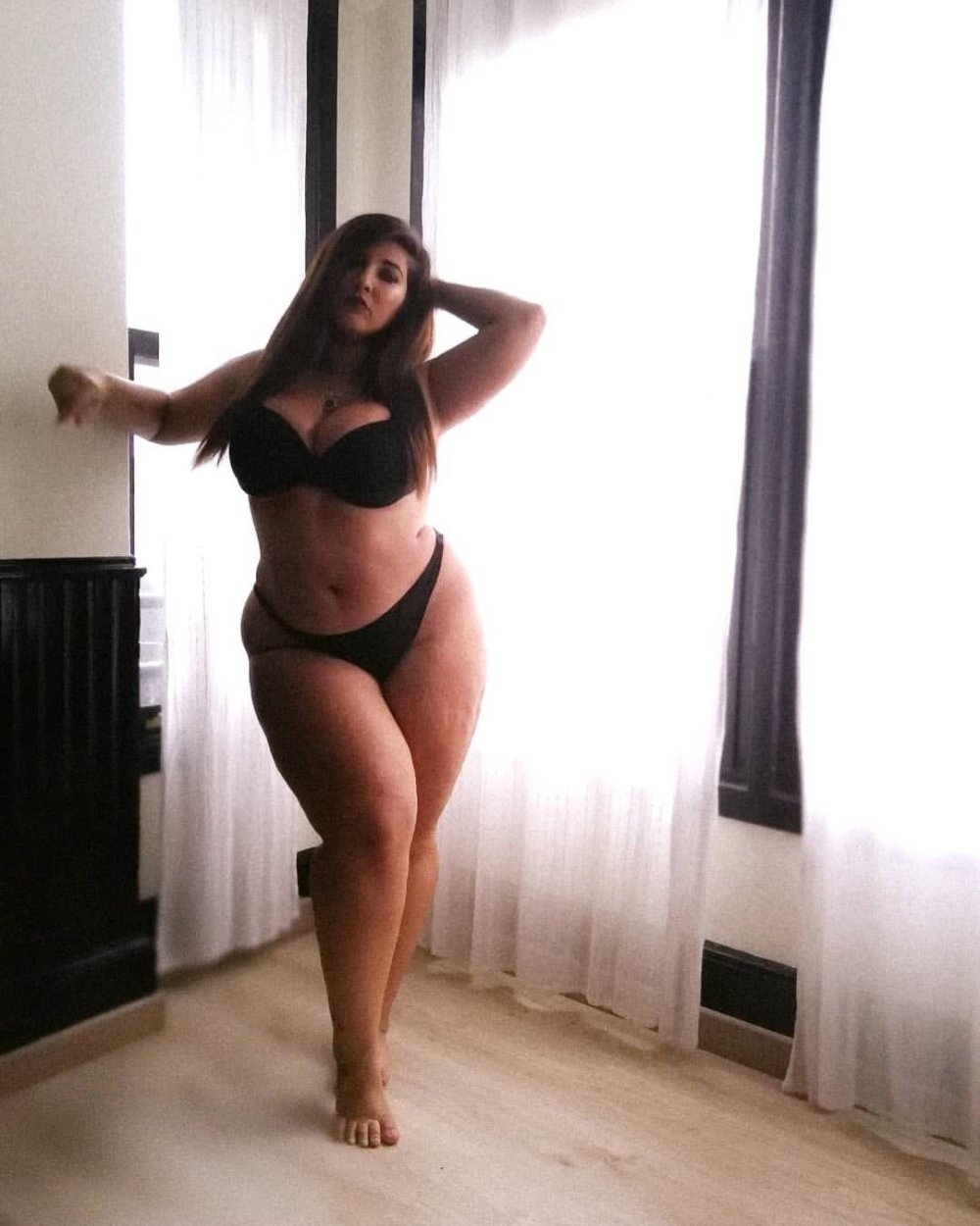 Natalia Lausanna Plus Saiz