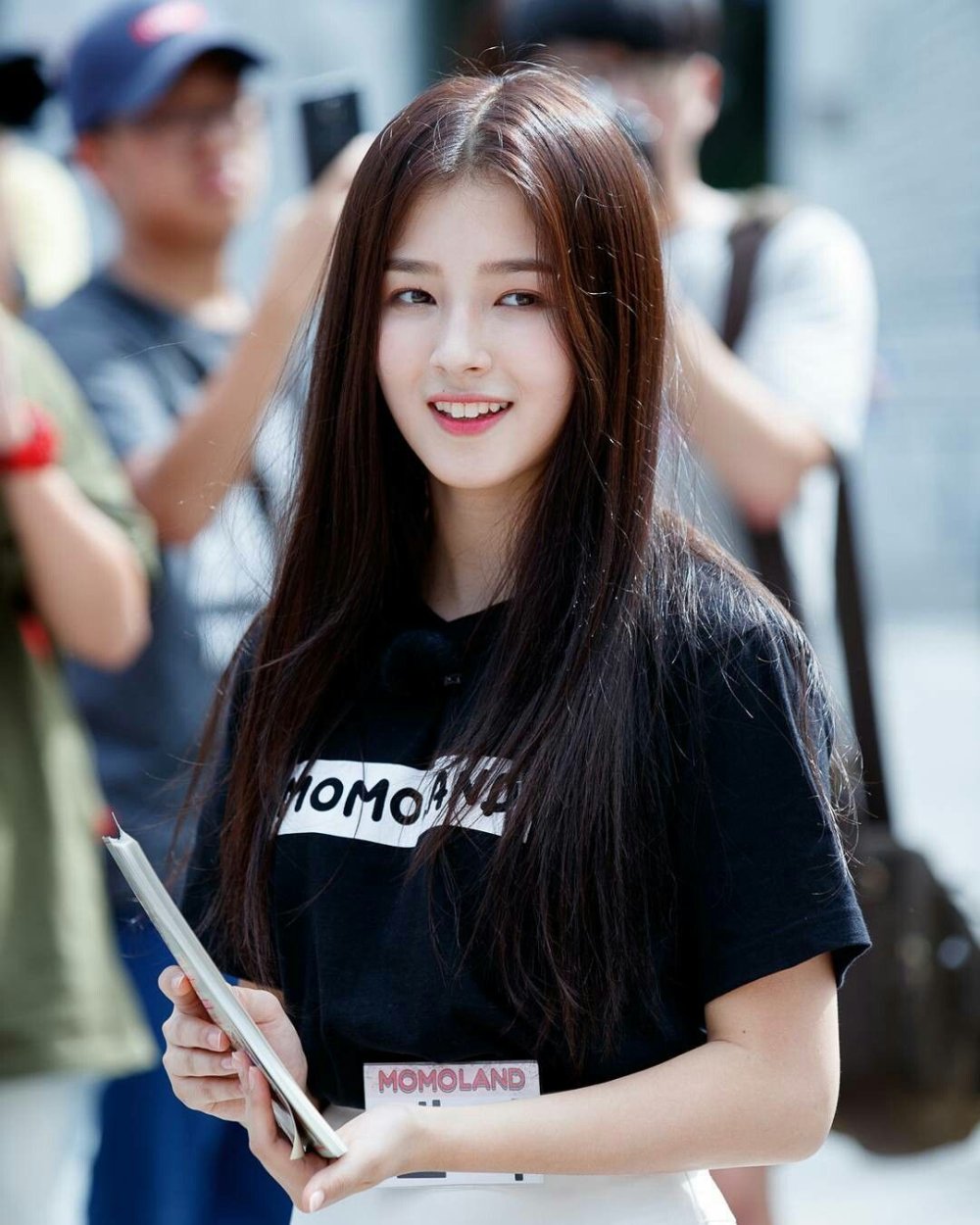 Nancy McDoni Momoland