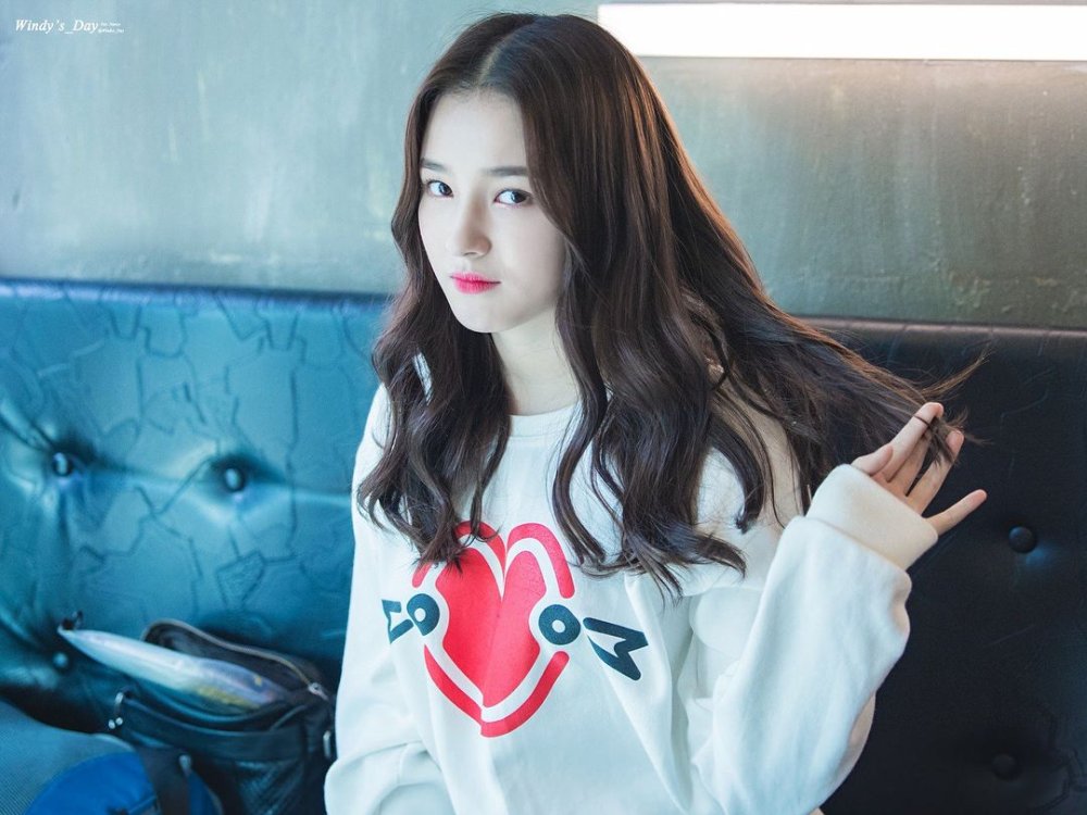 Nancy Chinese singer