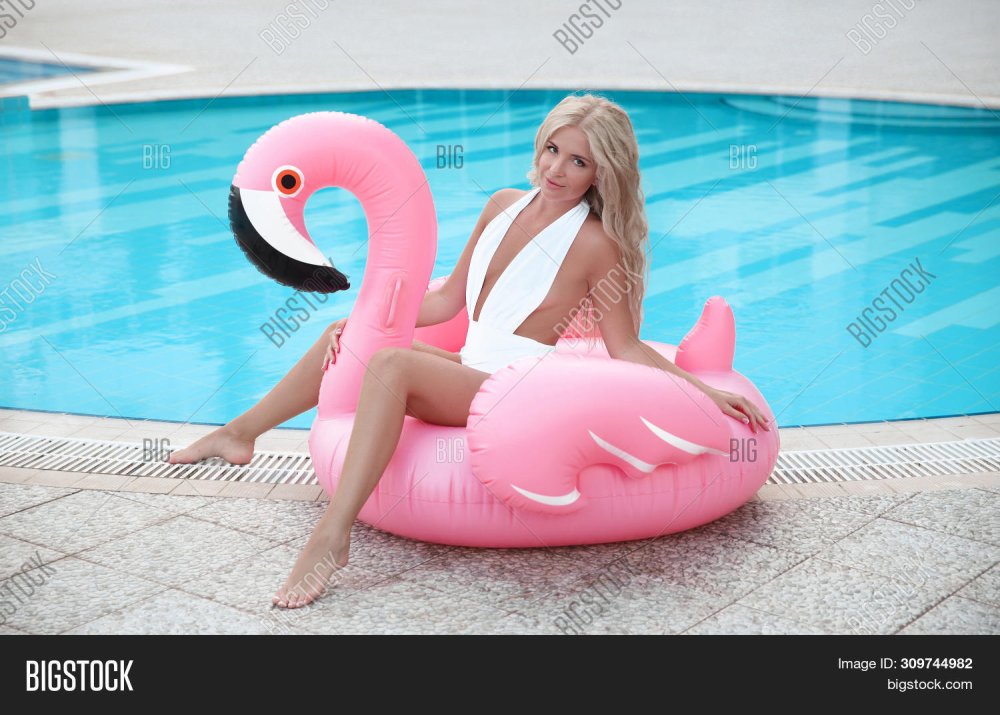 Infalion raft unicorn