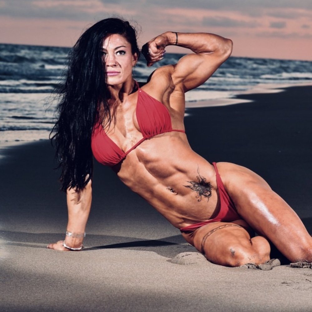 Clara Fernandez is hot