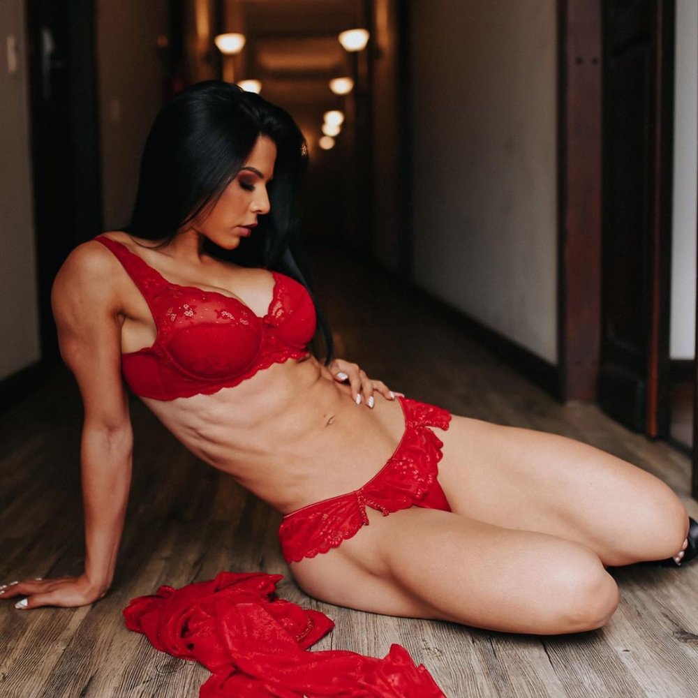 Model EVA Quiala