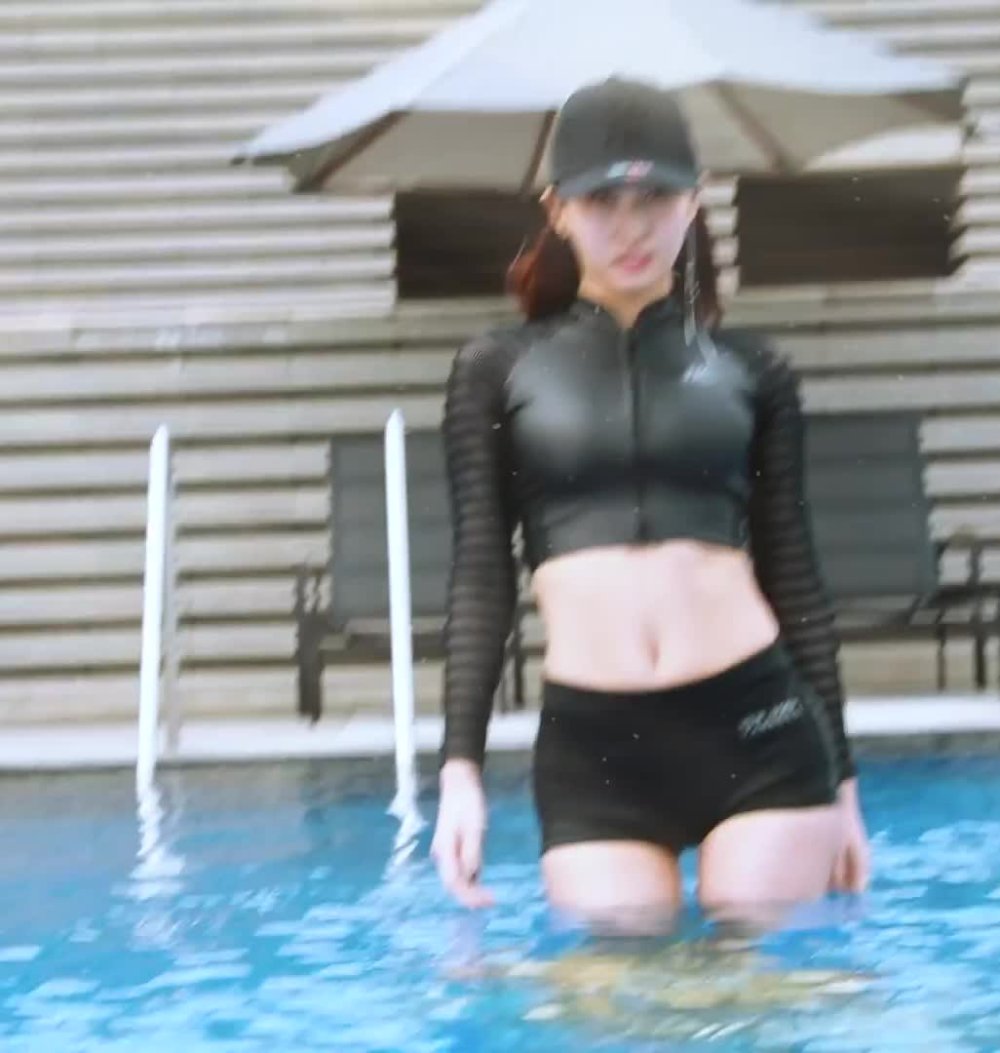 Momo Twice