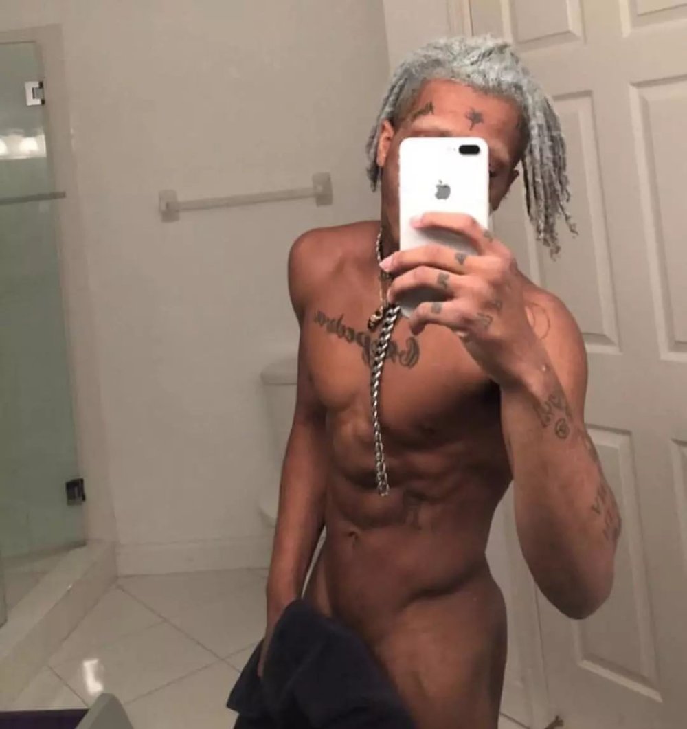 XXXTentacion with naked torso