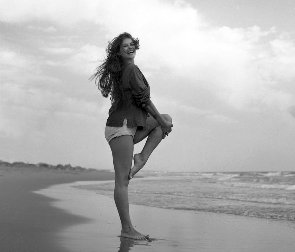 Claudia Cardinal Girl with a suitcase