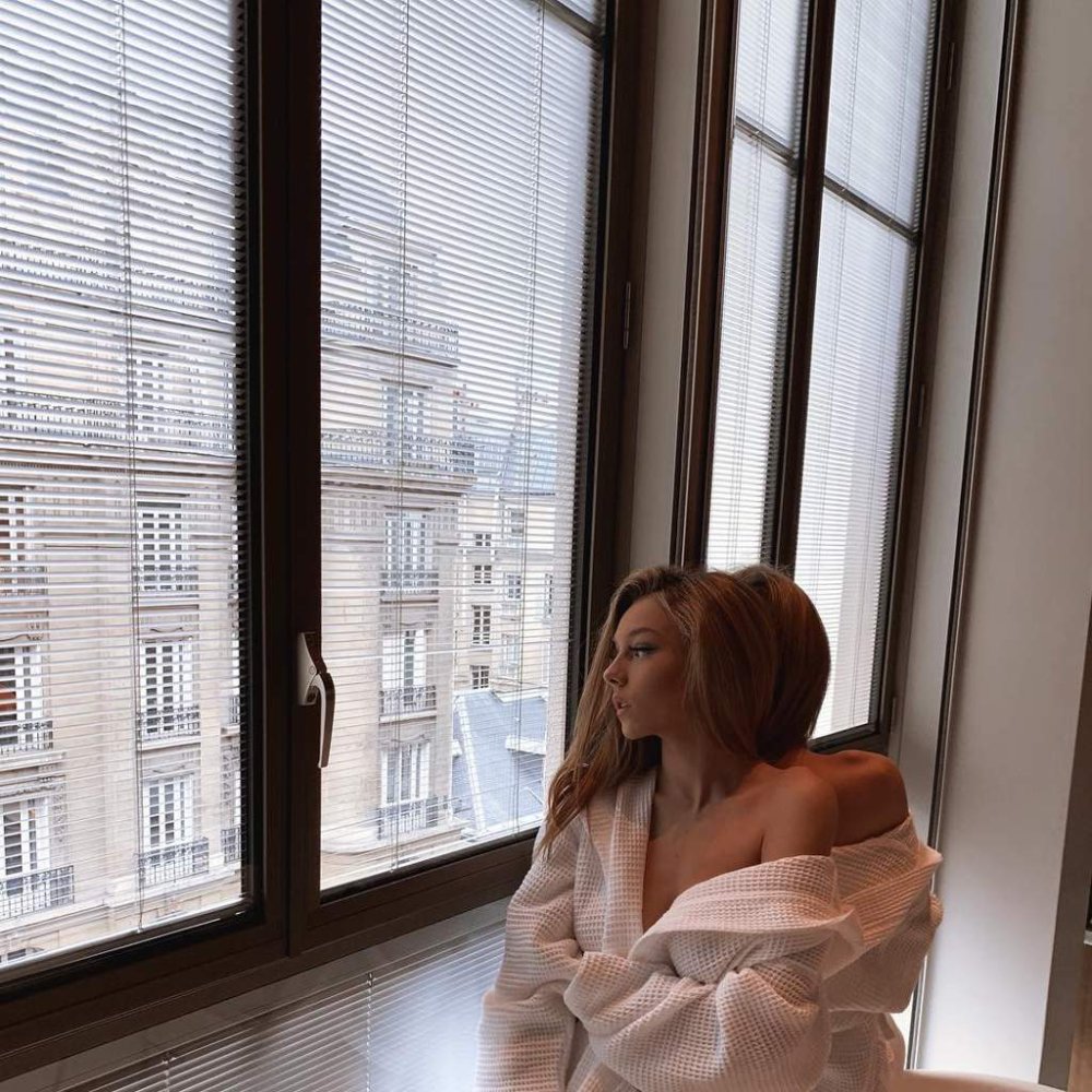 Esther Exposito in the dress