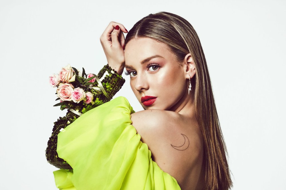 Esther Exposito elite