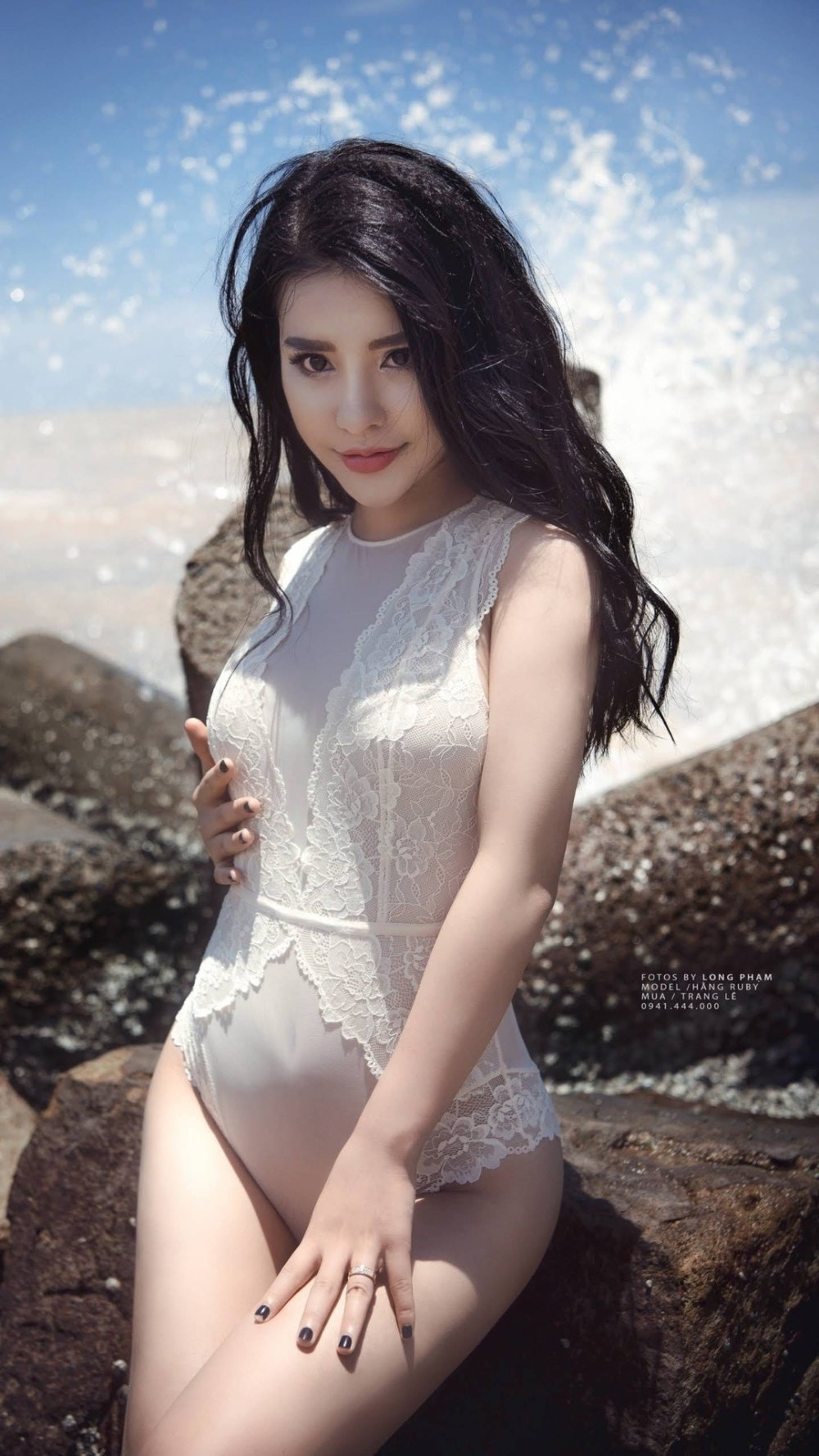 Vietnamese girls nude